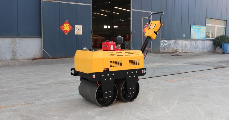 手扶双轮小型压路机控制装置包括哪些？